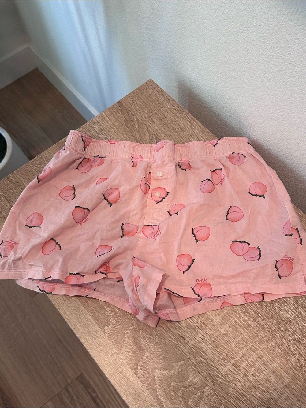 PINK Victoria's Secret Light Pink Peach-Print Lounge Shorts
